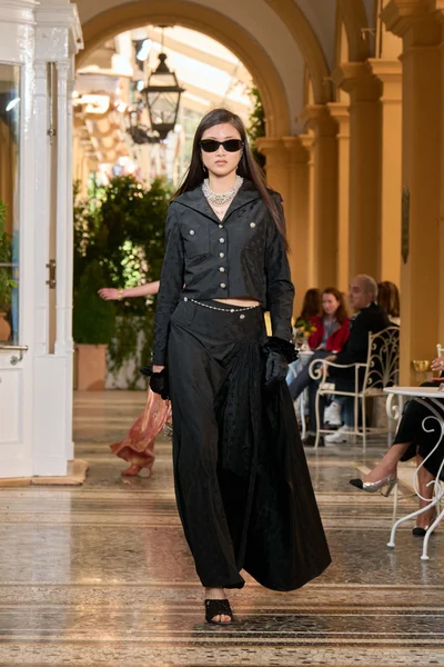 Look 67